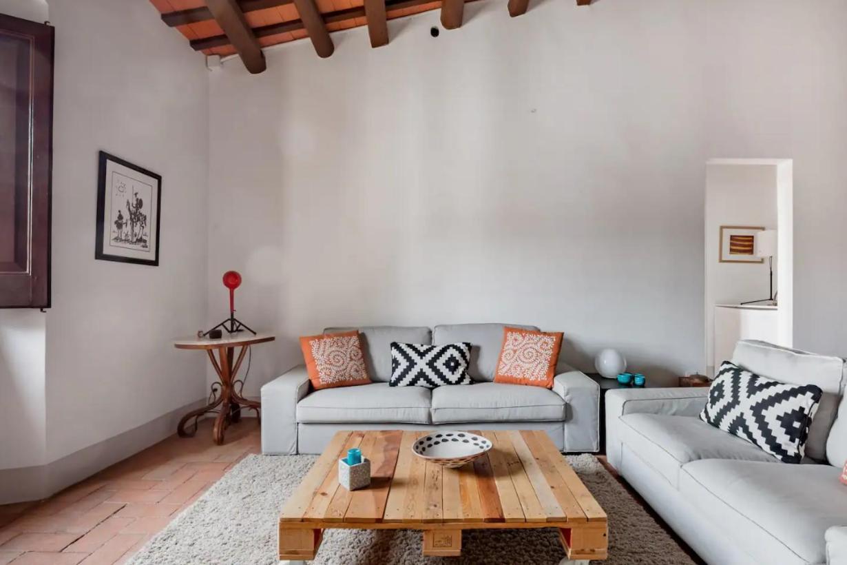 Can Rovira - Stunning Neoclassical Mansion, Just 20 Min Drive From Barcelona City Center, Ideal For Groups And Families 아레이야 외부 사진