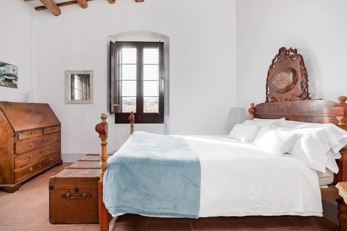 Can Rovira - Stunning Neoclassical Mansion, Just 20 Min Drive From Barcelona City Center, Ideal For Groups And Families 아레이야 외부 사진